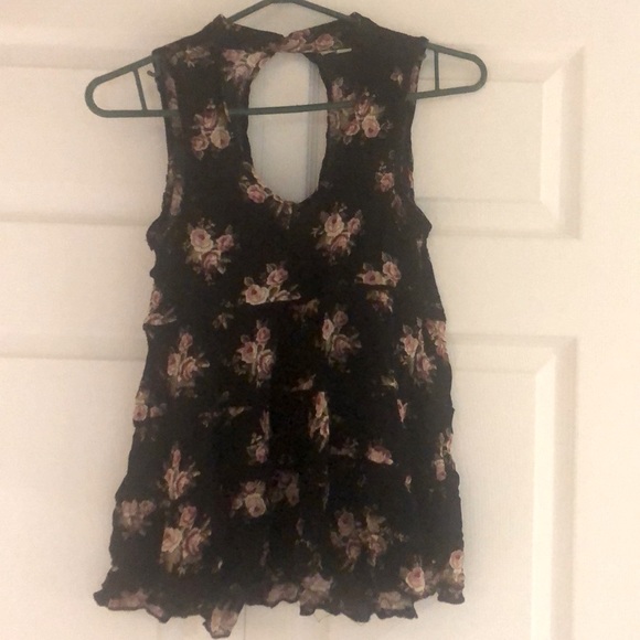 XS AE floral pattern top WITH CUTE COLLAR - Picture 1 of 6